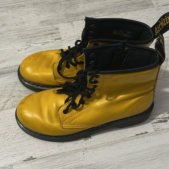 Dr Martens Yellow Combat Boots Size 4 - Picture 3 of 12